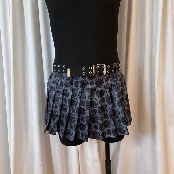 Patrick Church Men's Mini Skirt - Picture 2 of 5